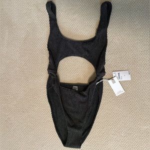 Good American bathing suit, one piece cutouts, always fits monokini, size 3/4